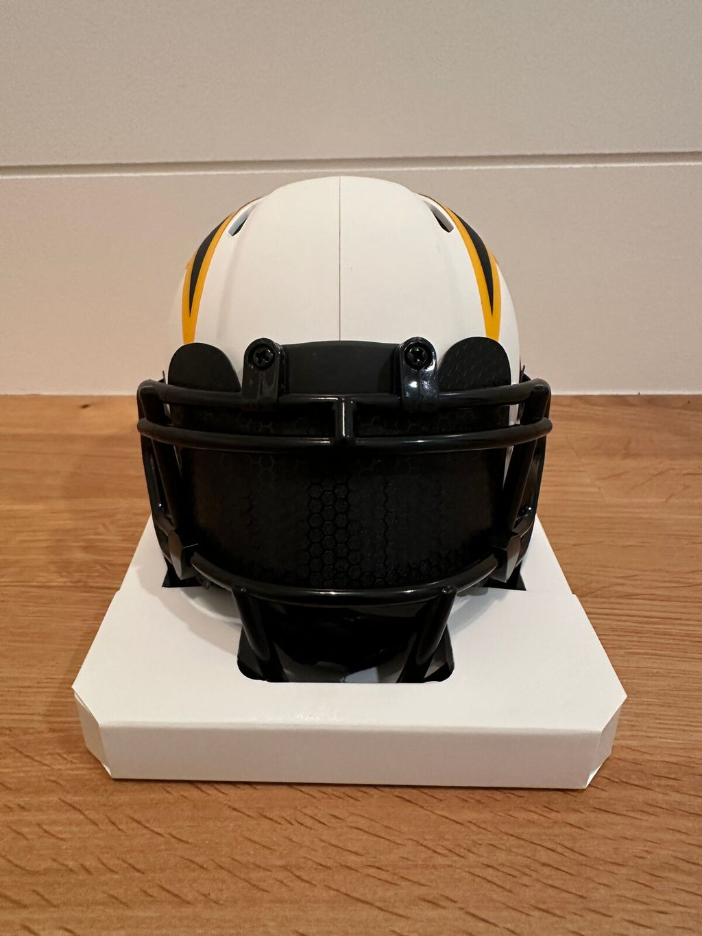 Darren Sproles Signed Chargers Lunar Eclipse Mini Helmet – Beckett Witnessed COA