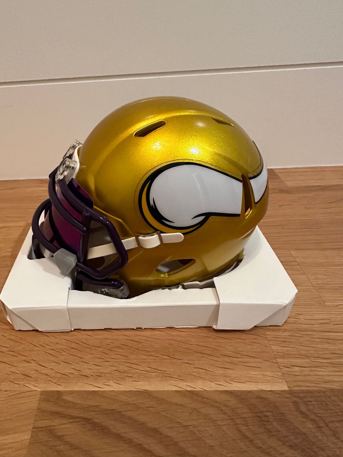 Alexander Mattison Signed Minnesota Vikings Gold Flash Mini Helmet –