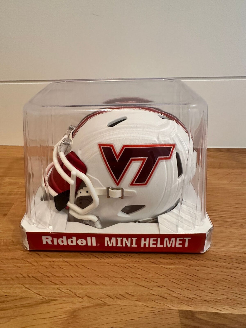 Mike Vick Signed Virginia Tech Hokies Mini Helmet – Beckett Authenticated