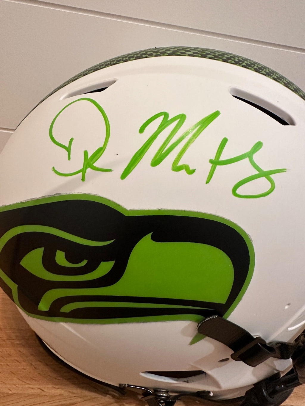 DK Metcalf Signed Seahawks Full-Size Authentic Pro Helmet – Fanatics