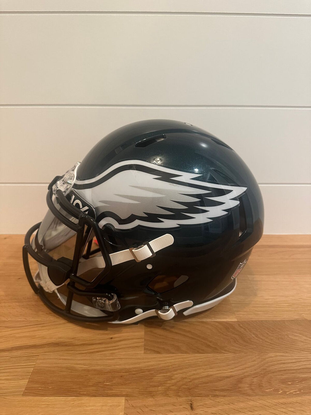 Donovan McNabb Signed Philadelphia Eagles FullSize Riddel Speed Authentic Helmet