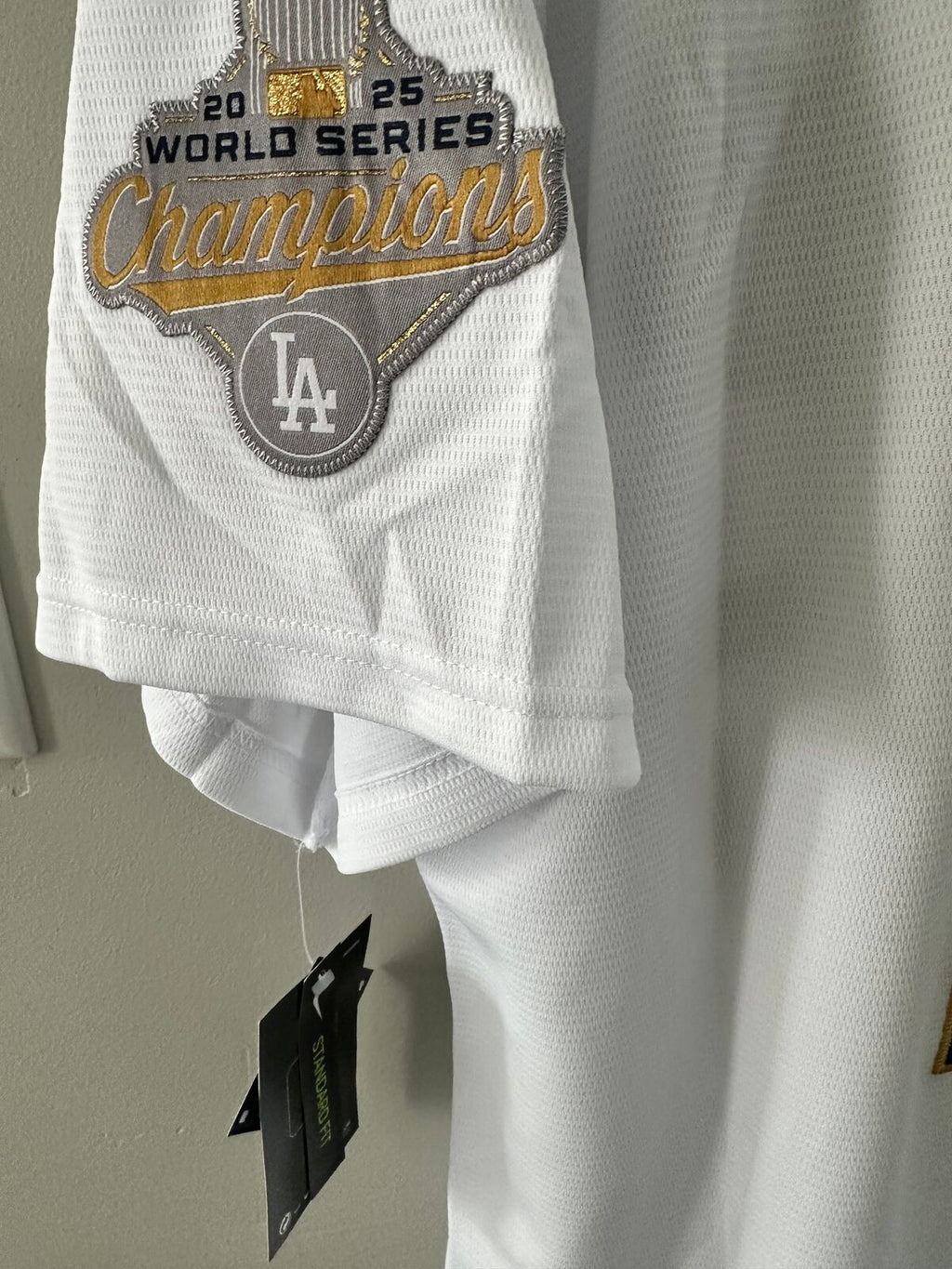 Shohei Ohtani Dodgers 2025 World Series Champions Gold Jersey – Nike Size Large