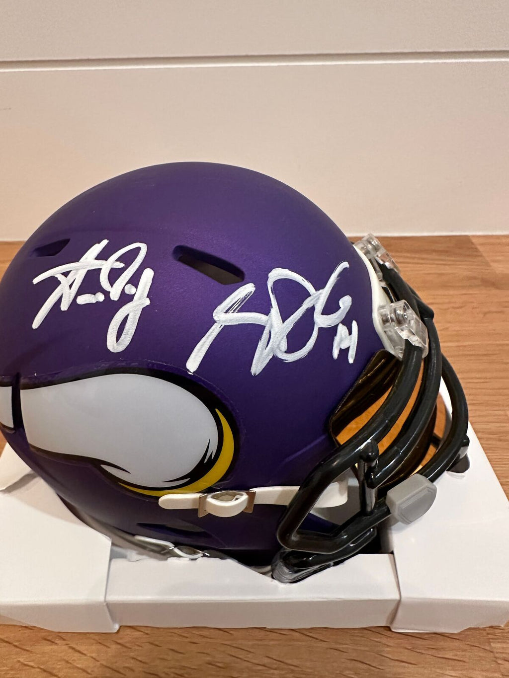 Sam Darnold & Aaron Jones Dual Signed Minnesota Vikings Riddell Mini Helmet –