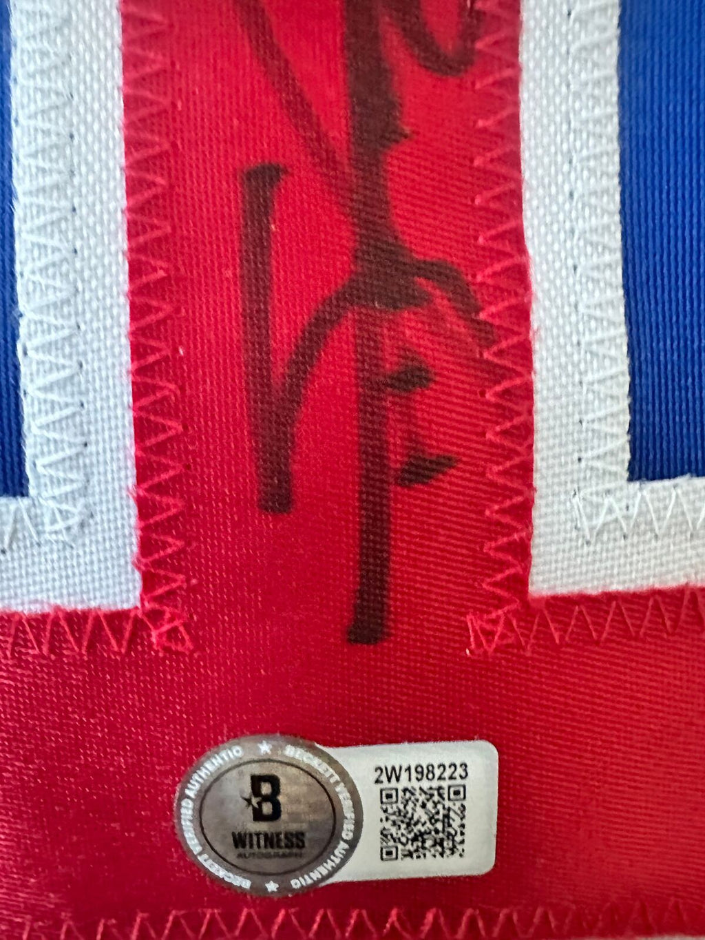Sammy Sosa Signed Chicago Cubs Jersey – Beckett Witness Certified