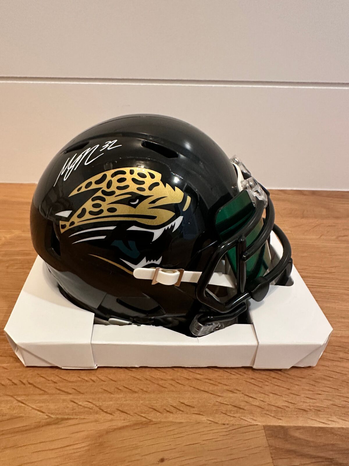 Maurice Jones-Drew Signed Jaguars Mini Helmet Beckett COA BU21520