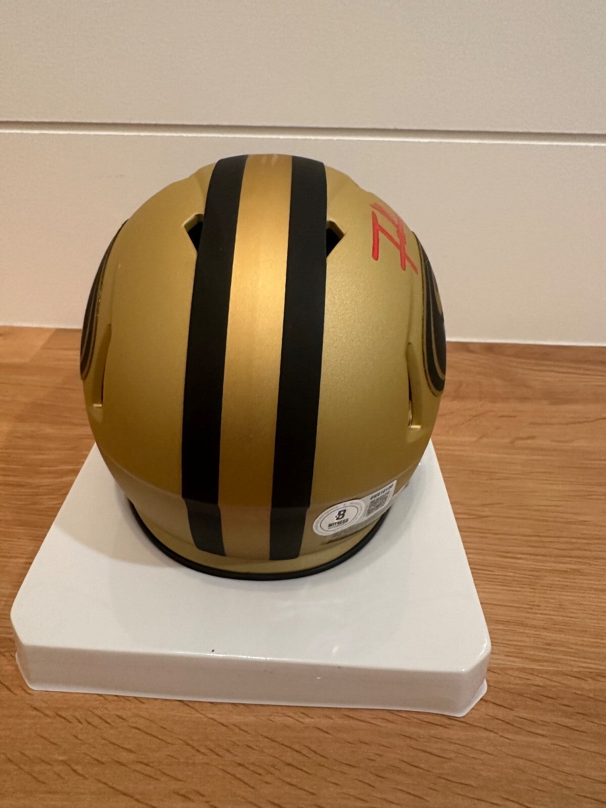 Frank Gore Signed 49ers Gold Mini Helmet – Beckett Witnessed