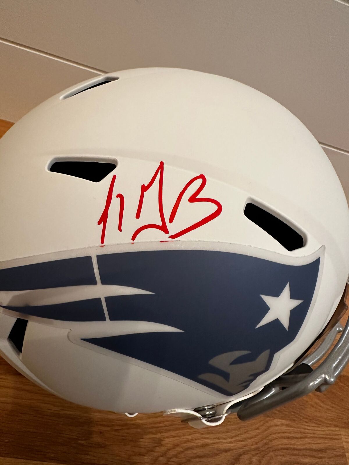 LeGarrette Blount Signed Patriots Lunar Eclipse Full-Size Helmet –