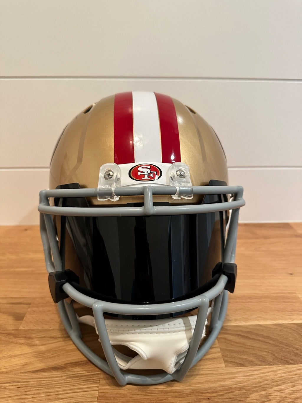 Frank Gore Signed 49ers Full Size Helmet – Beckett Certified