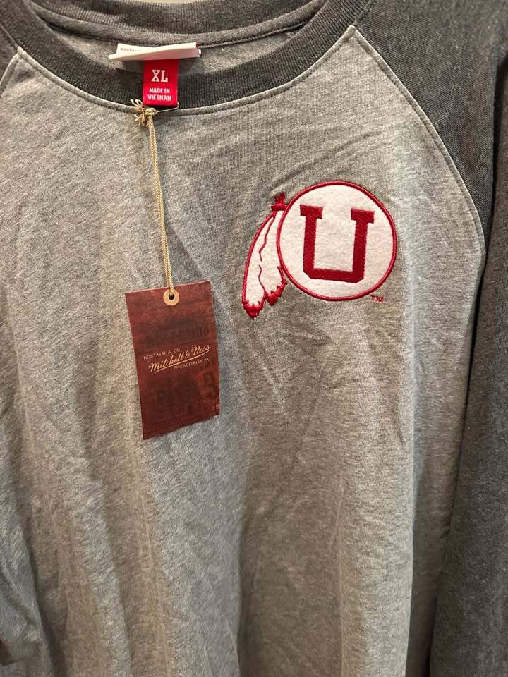 Mitchell & Ness NCAA Legacy Collection Vintage University of Utah Utes XL Long-S