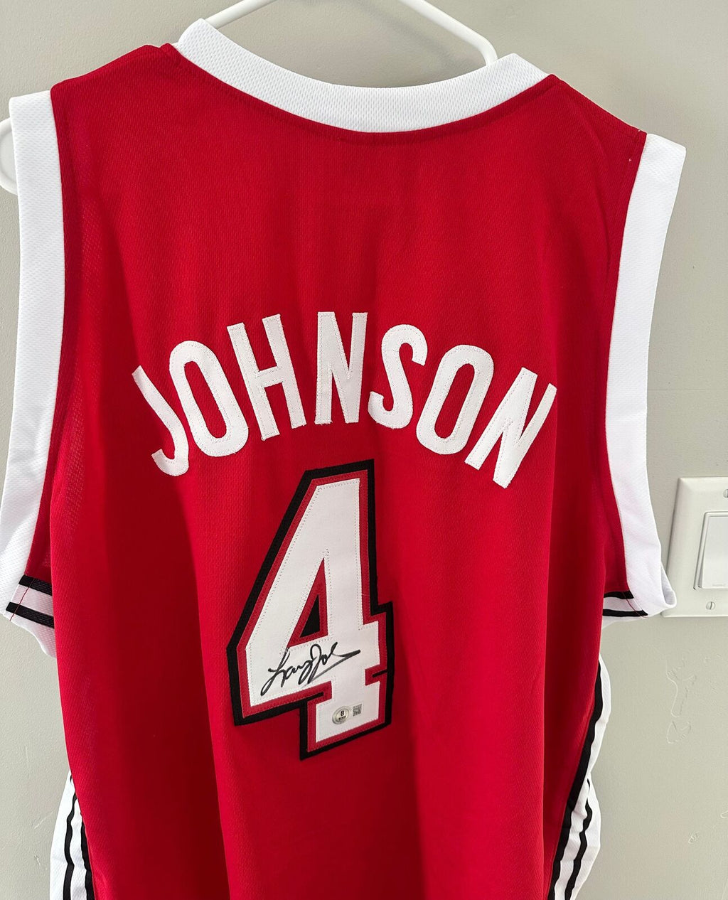 Signed Larry Johnson #4 UNLV Jersey – Beckett Authenticated