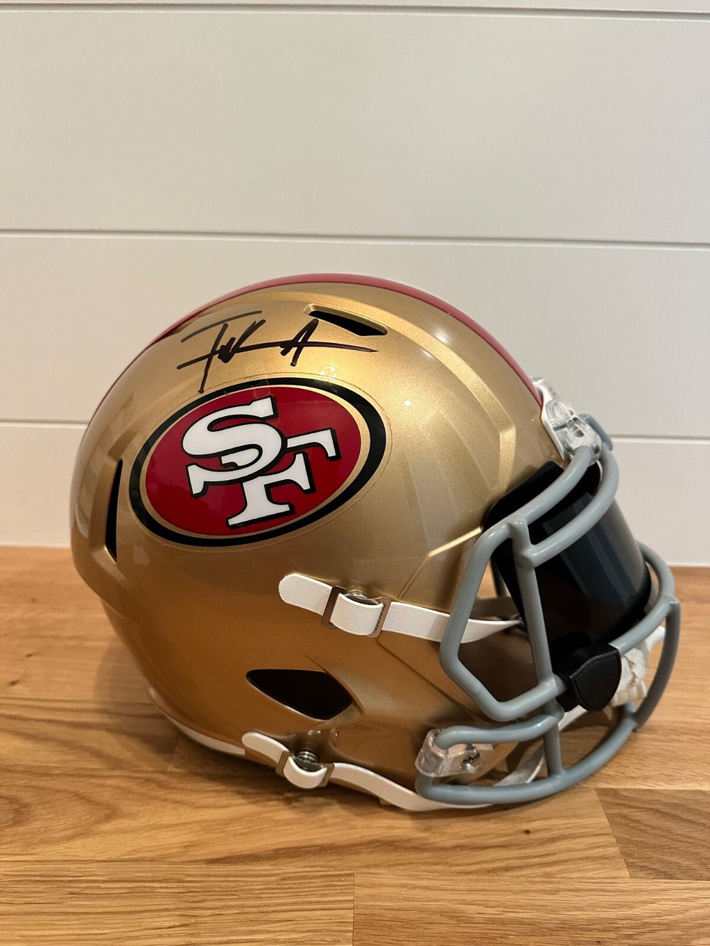 Frank Gore Signed 49ers Full Size Helmet – Beckett Certified