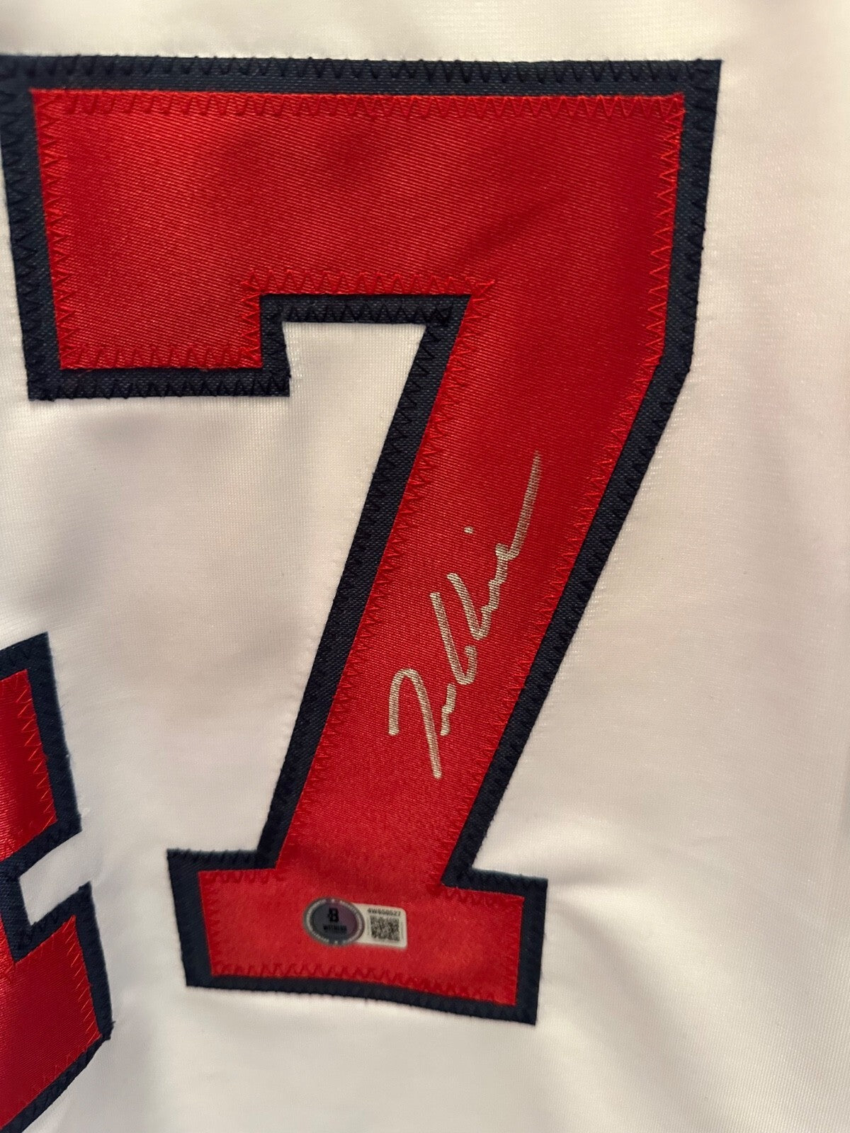 Tom Glavine Signed Atlanta #47 Jersey – Beckett Witnessed