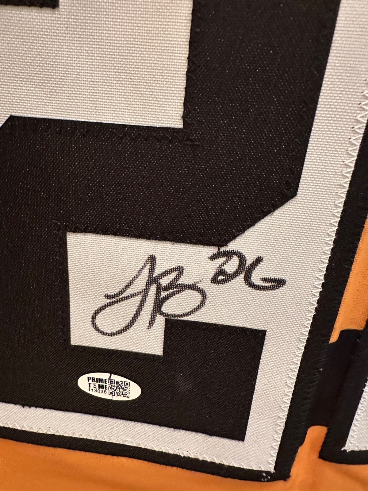 Le’Veon Bell Signed Pittsburgh #26 Bumblebee Jersey – Authenticated – XL