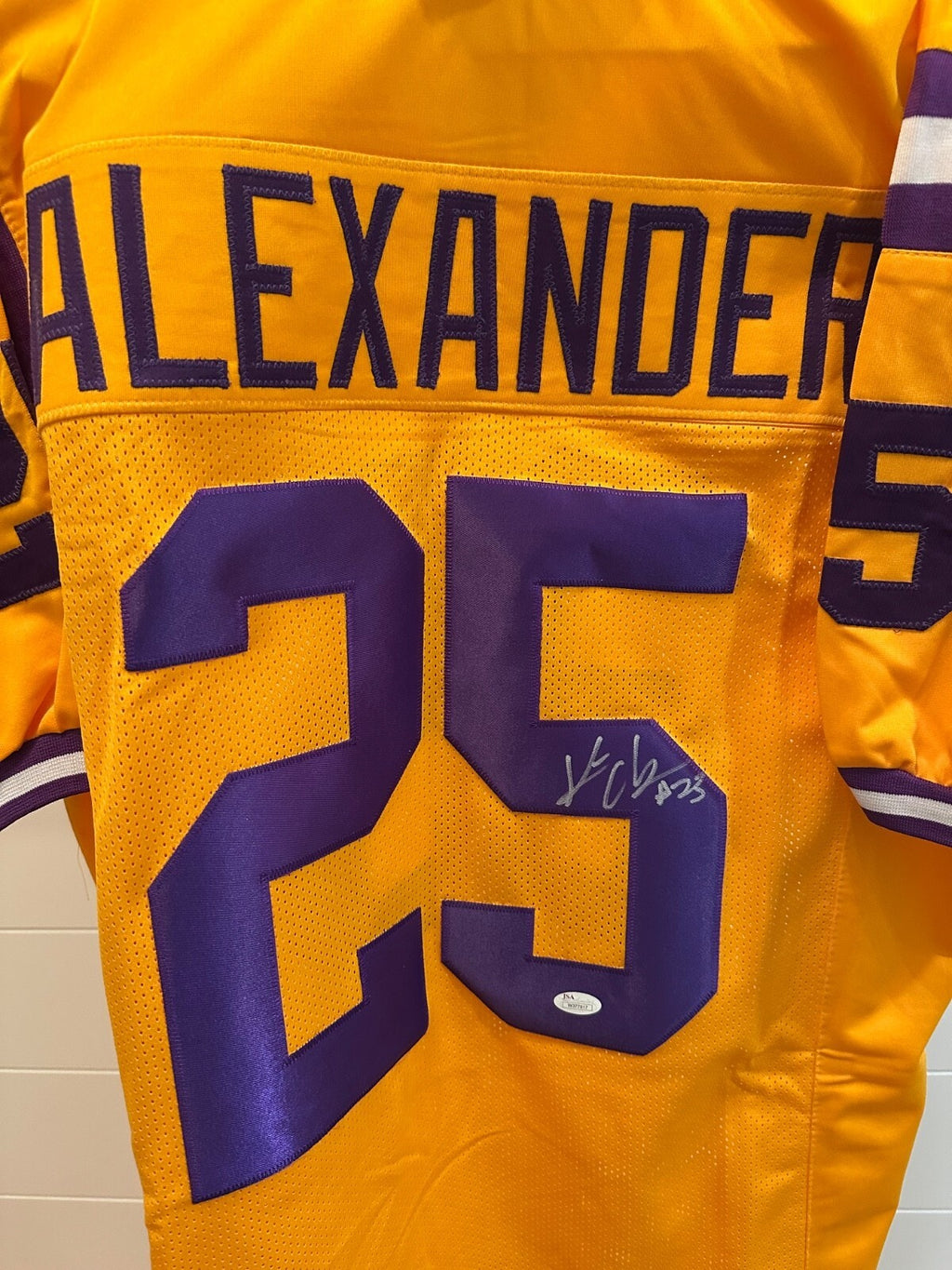 Kwon Alexander Signed LSU Tigers #25 Jersey – JSA Witnessed COA