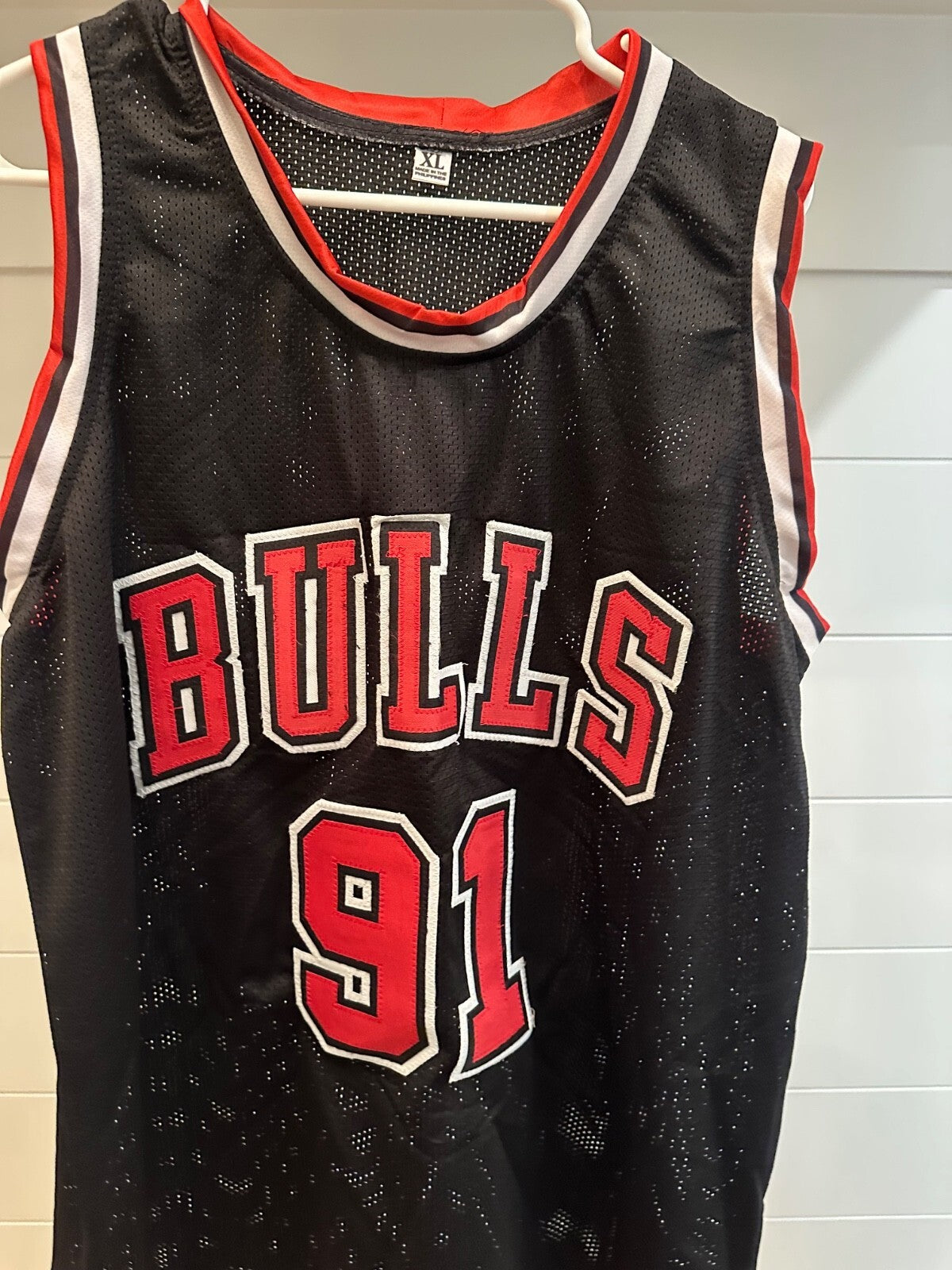Dennis Rodman Signed Chicago Bulls #91 Jersey – Beckett BAS Certified