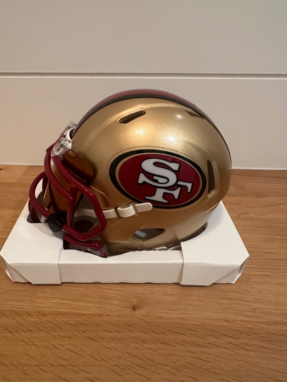 Garrison Hearst Signed 49ers Mini Helmet – Beckett Witnessed