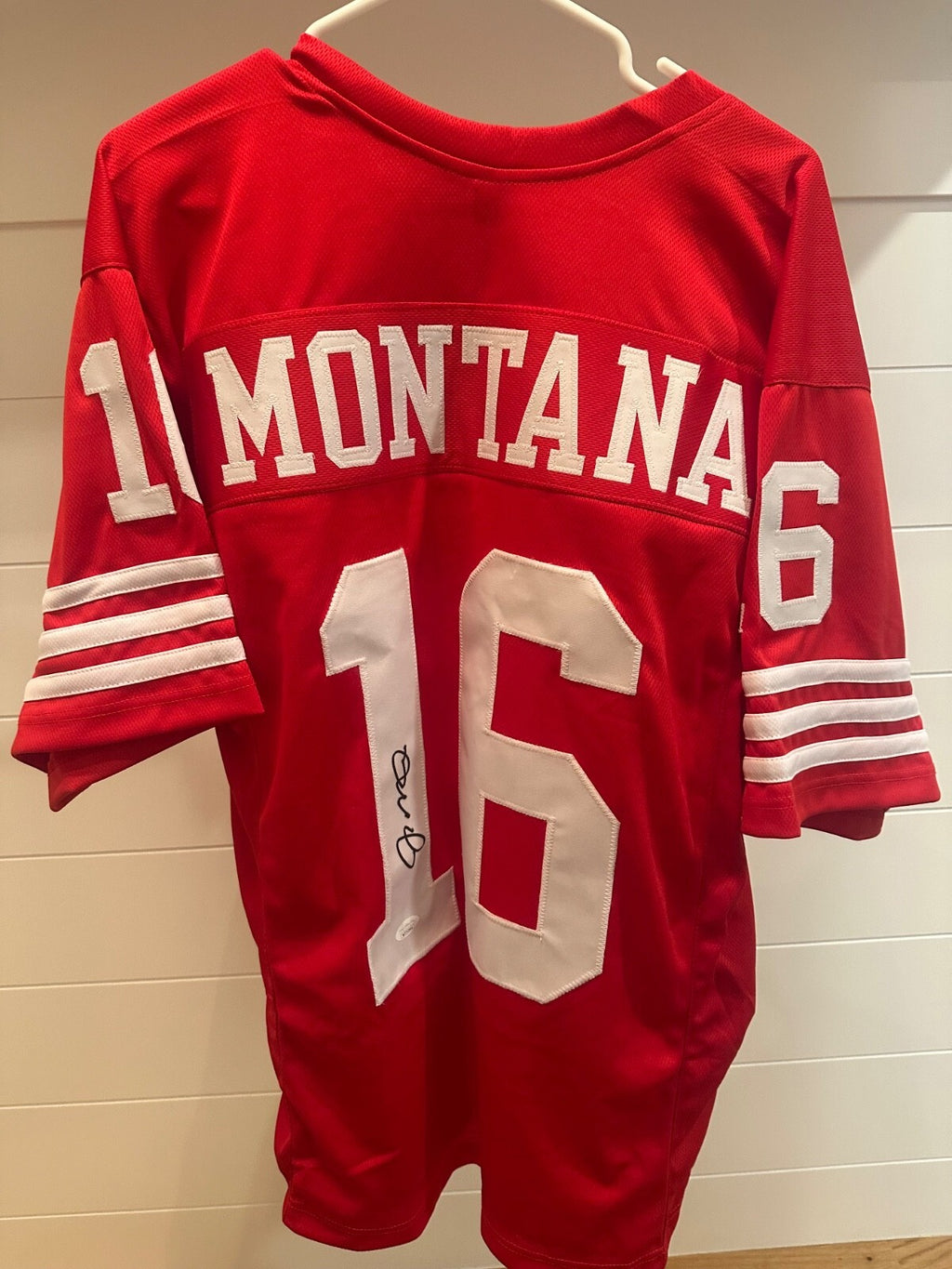 Joe Montana Signed San Francisco 49ers #16 Red Jersey – JSA Witnessed COA