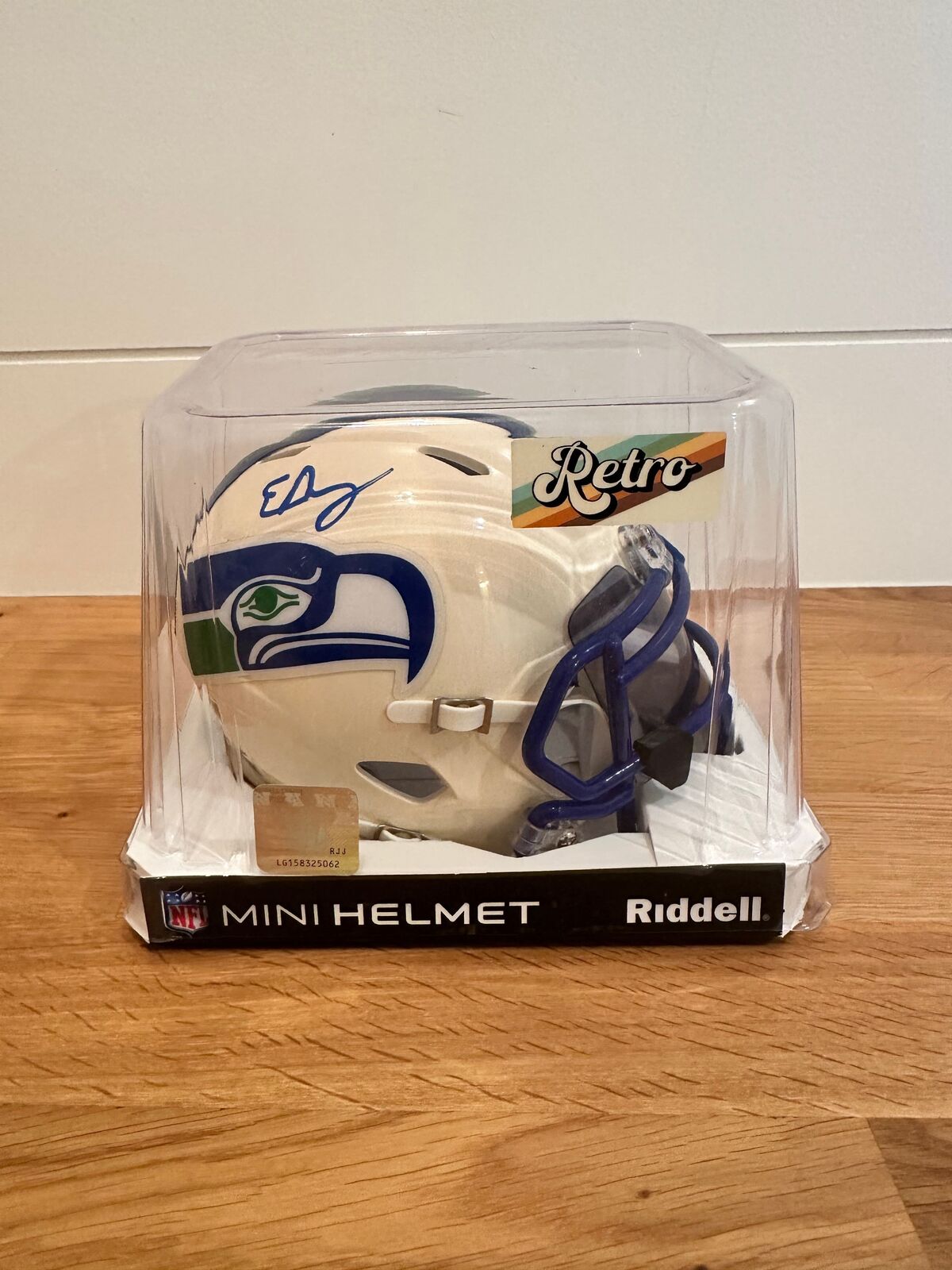 Elijah Arroyo Signed Seattle Seahawks Retro Riddell Mini Helmet with JSA Auth