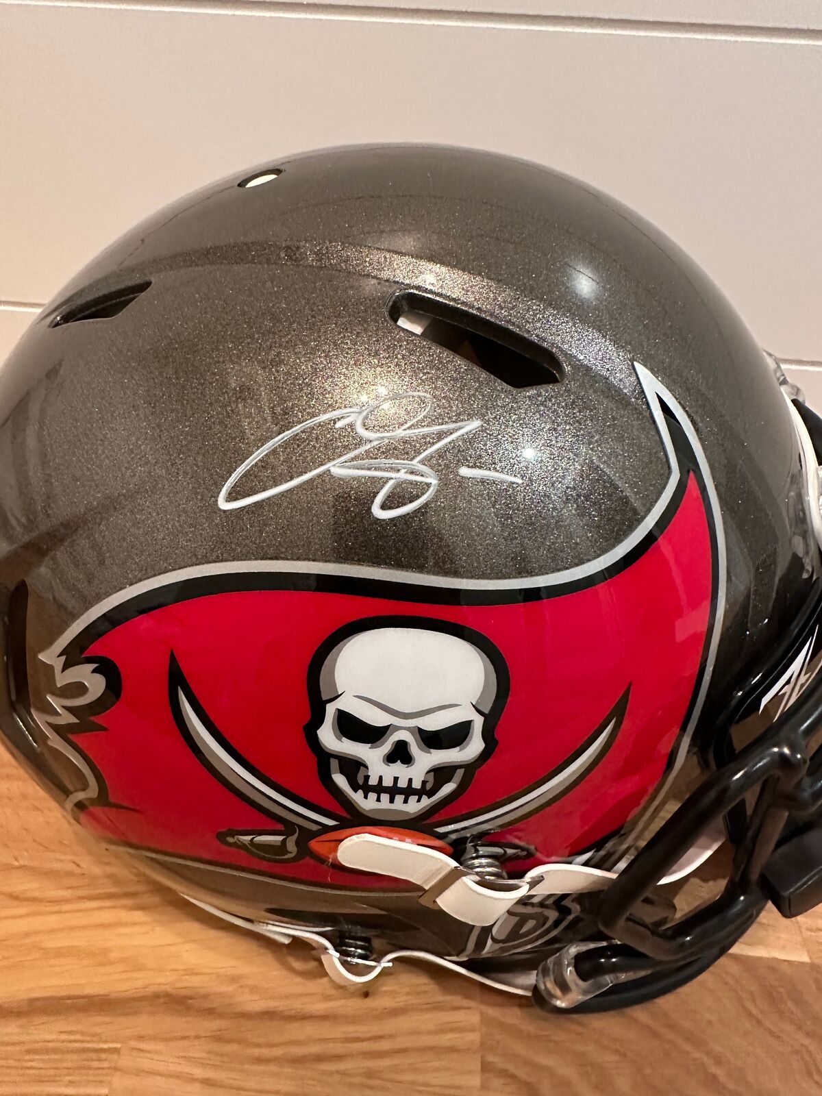 Chris Godwin Signed Buccaneers Full-Size Authentic Speed Helmet – Beckett