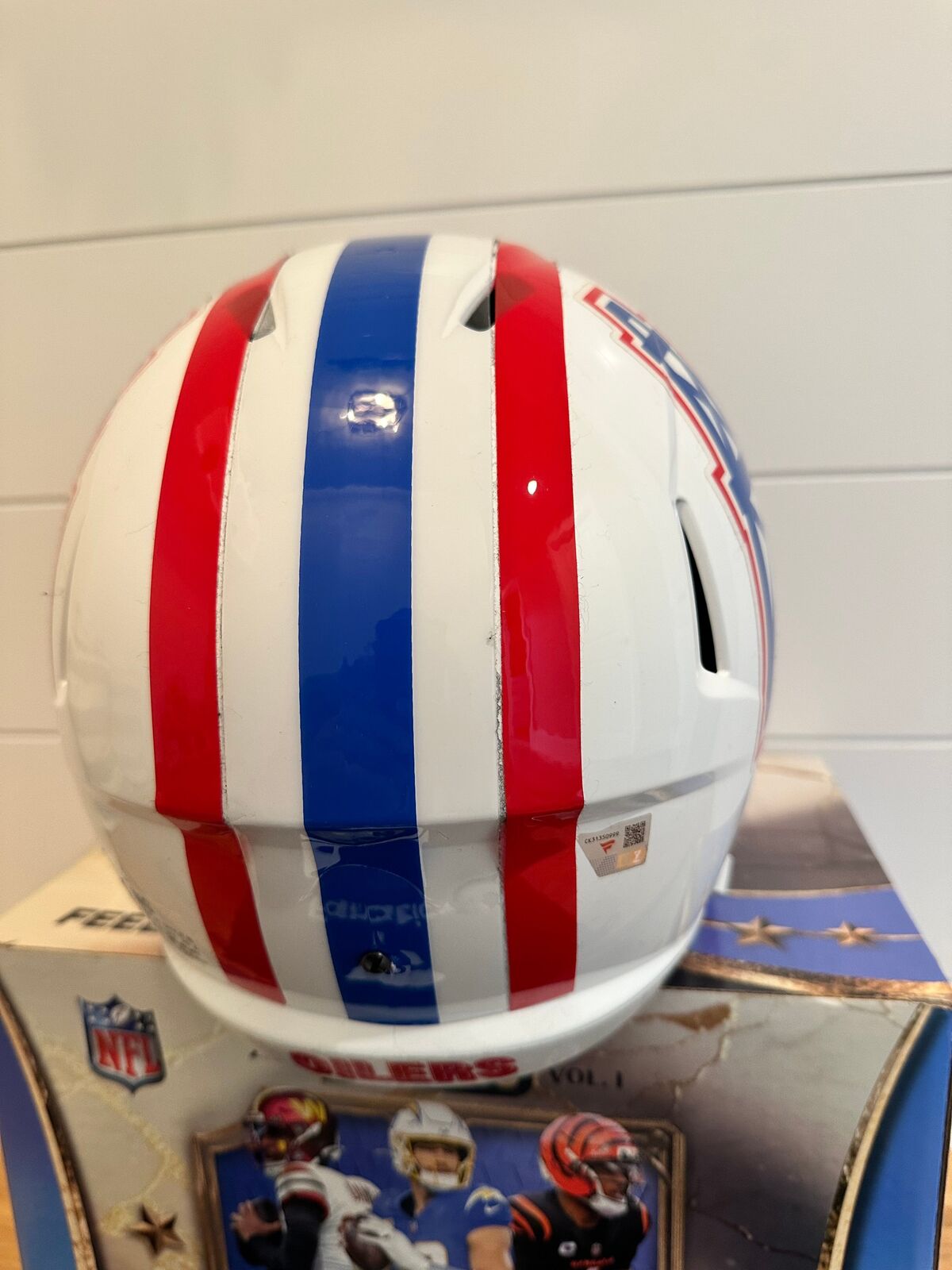 Earl Campbell Signed Houston Oilers Throwback Replica Helmet with visor –