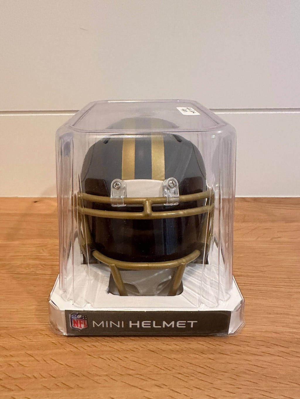 Frank Gore Signed 49ers Slate Mini Helmet – Beckett Witnessed COA