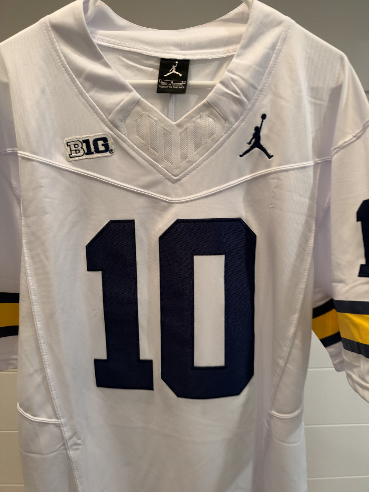 Tom Brady Michigan Wolverines #10 White Stitched Jersey Large With Tags Unsigned