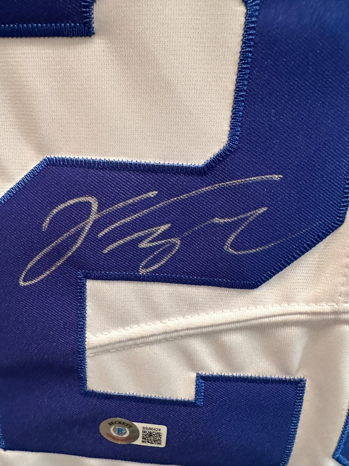 Jonathan Taylor Signed Colts Nike Replica Jersey XL – Beckett COA