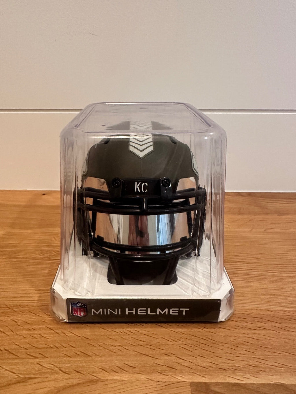 Isiah Pacheco Signed Chiefs Salute to Service Mini Helmet – Witness Authenticate