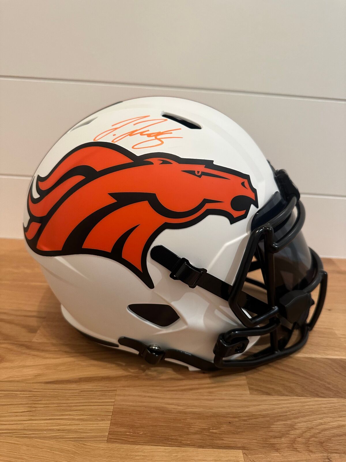 Jerry Jeudy Signed Denver Broncos Lunar Full-Size Replica Helmet – Beckett