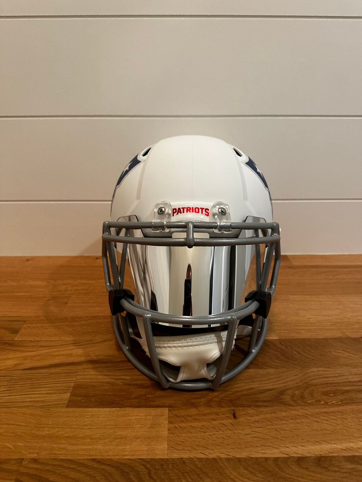 LeGarrette Blount Signed Patriots Lunar Eclipse Full-Size Helmet –