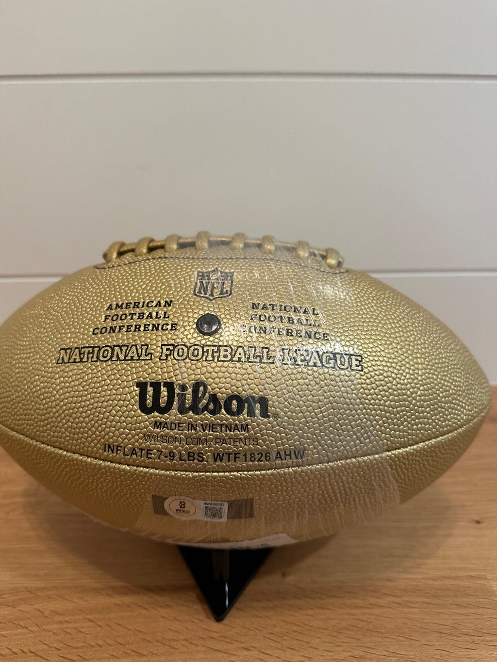 Lawrence Taylor Signed Gold Wilson “The Duke” NFL Football – Beckett Witnessed