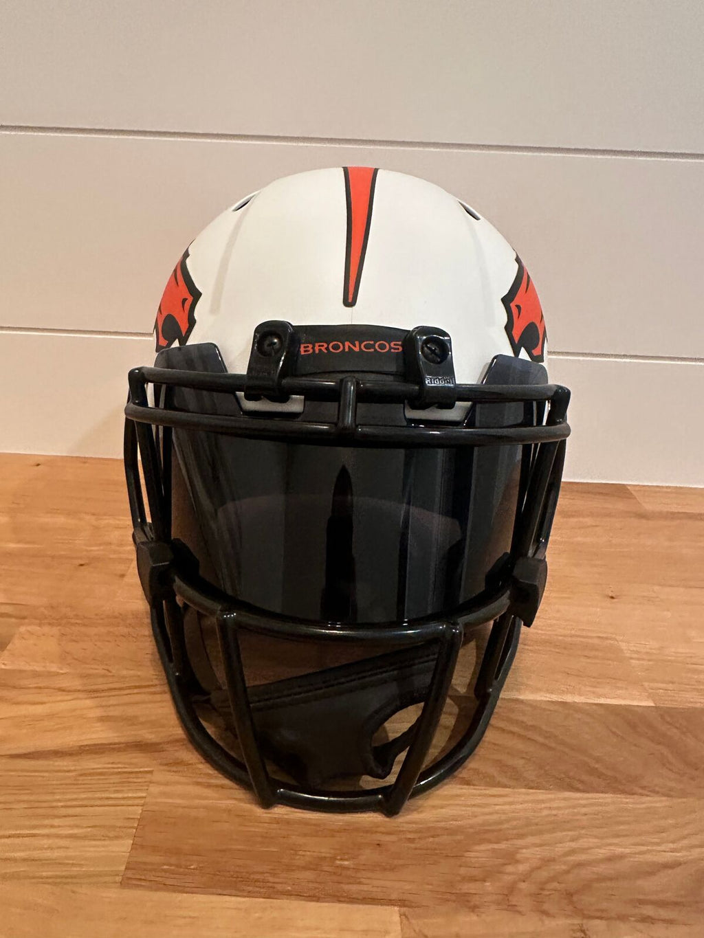 Jerry Jeudy Signed Denver Broncos Lunar Full-Size Replica Helmet – Beckett