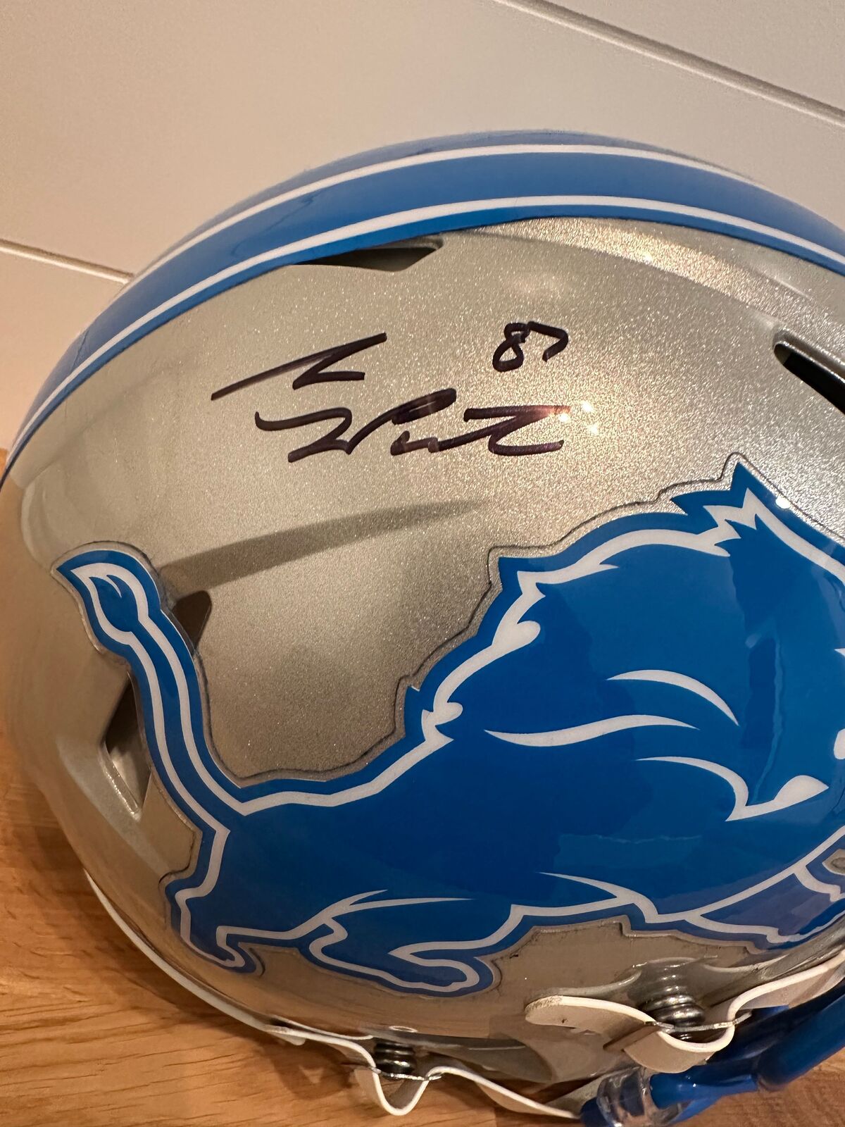 Sam LaPorta Signed Detroit Lions 2024 Full-Size Riddell Speed Authentic Helmet –
