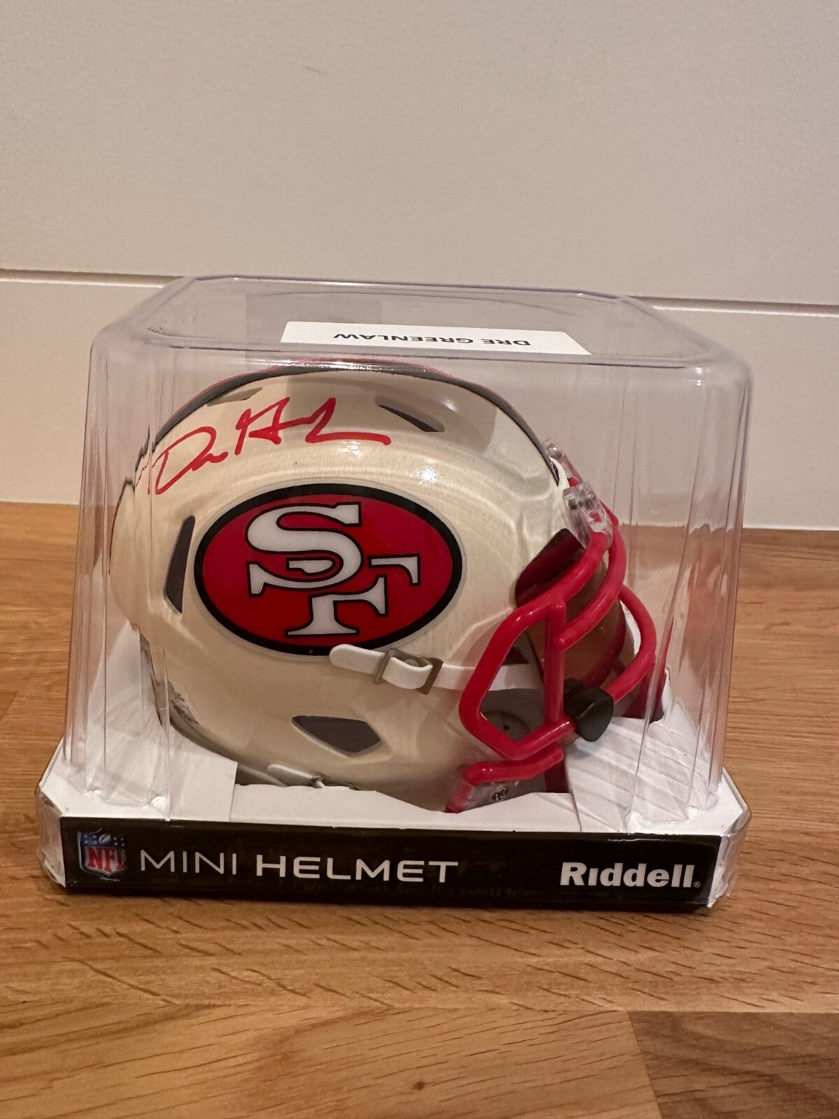 Dre Greenlaw Signed 49ers Retro Riddell Mini Helmet – Beckett Witnessed