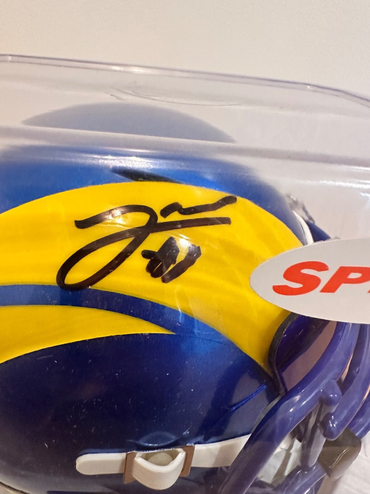 Jared Verse Signed Rams Mini Helmet – Beckett Witnessed COA