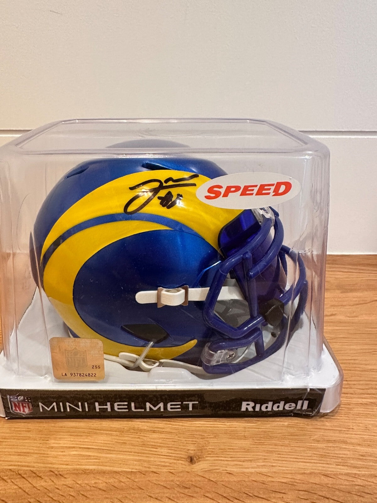 Jared Verse Signed Rams Mini Helmet – Beckett Witnessed COA