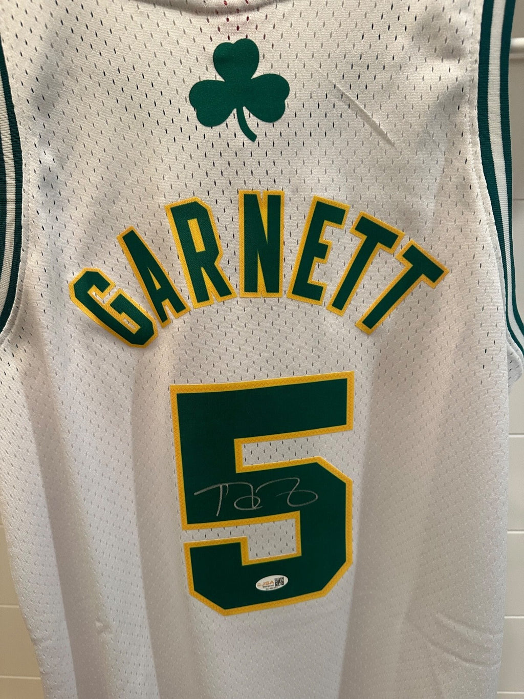 Kevin Garnett Signed Celtics Mitchell & Ness Jersey – JSA Witnessed