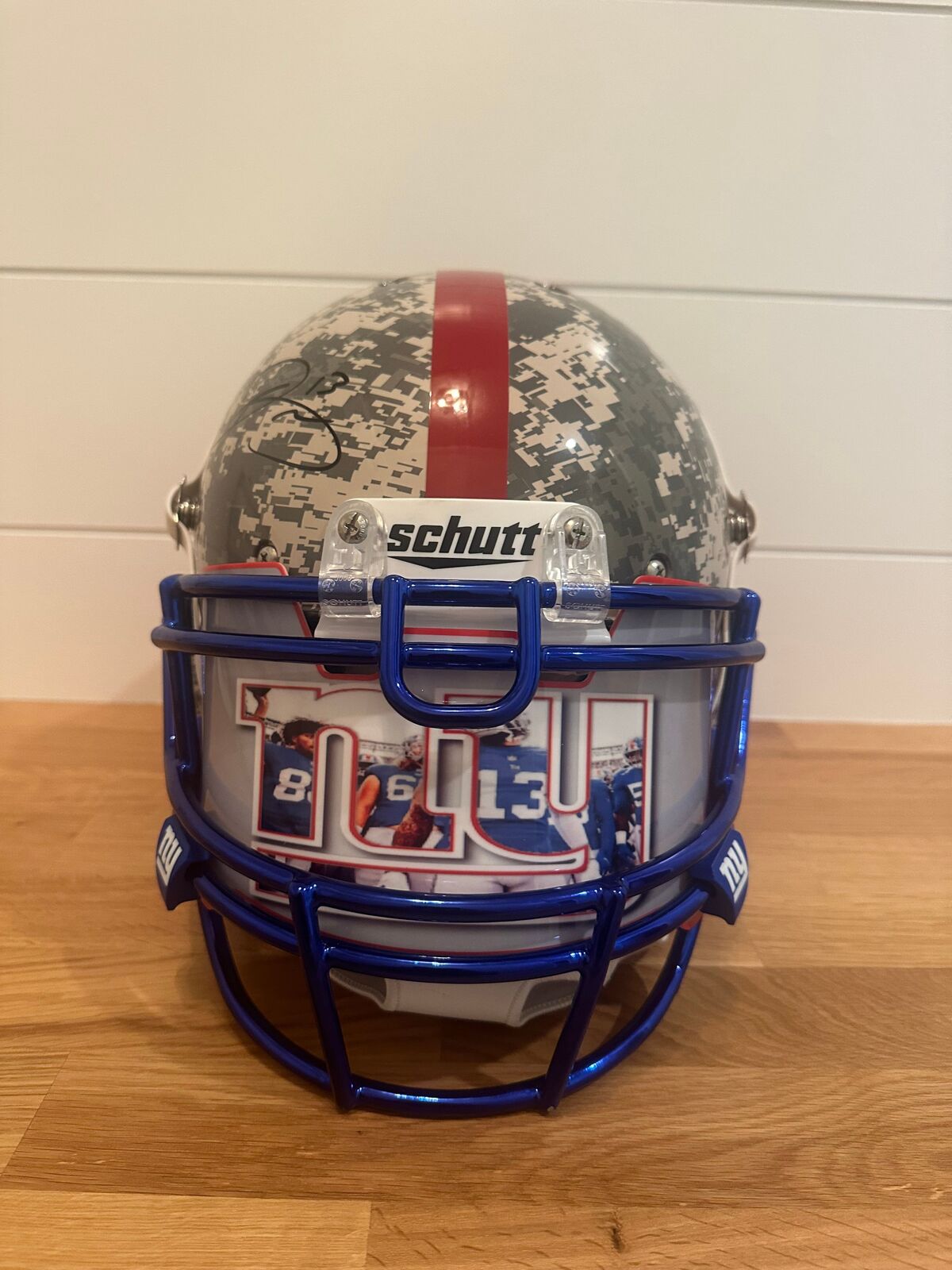 New York Giants Full-Size Schutt Camouflage Football Helmet Signed by Odell Beck
