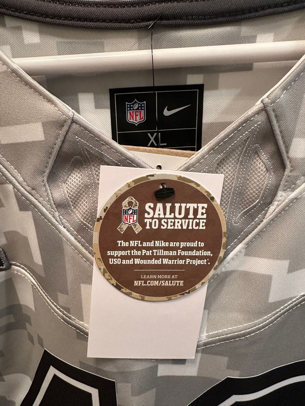 Mike Alstott Autographed Buccaneers Nike Salute to Service #40 Jersey  “A-Train”
