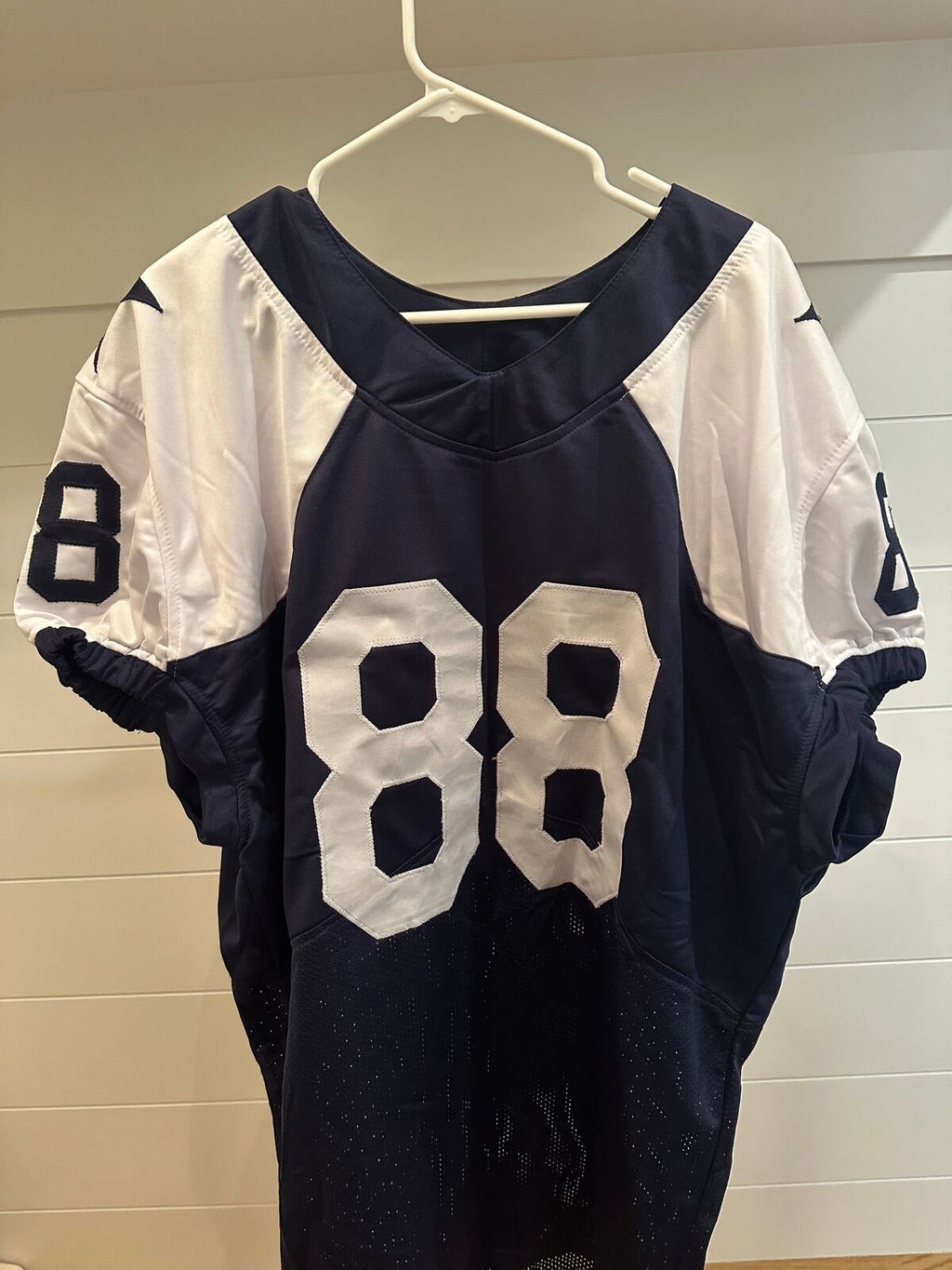 Dez Bryant Autographed Dallas Cowboys #88 Jersey – Beckett Witness Authenticated
