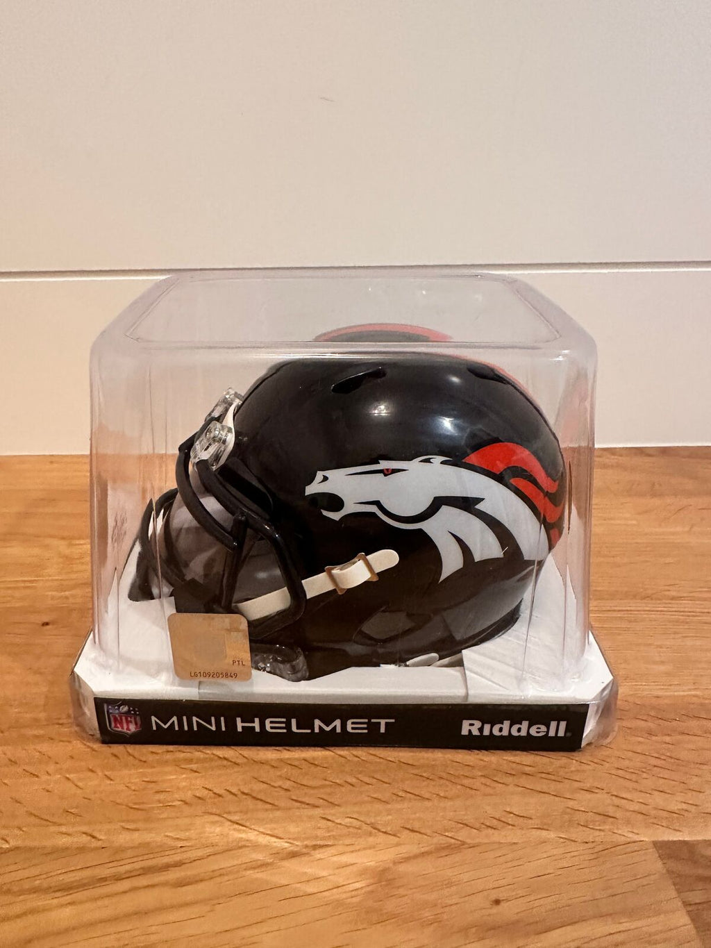 Clinton Portis Signed Denver Broncos Eclipse Mini Helmet with visor –