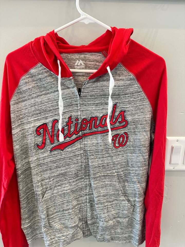 Brand New Sports Apparel Bundle 18 Total — Men’s & Women’s Large