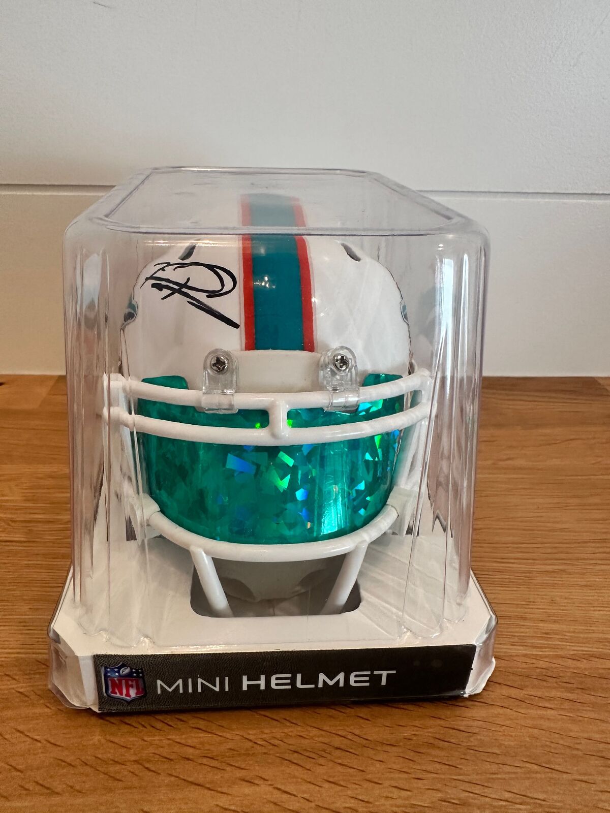 Tua Tagovailoa Signed Miami Dolphins Salute to Service Mini Helmet – Fanatics
