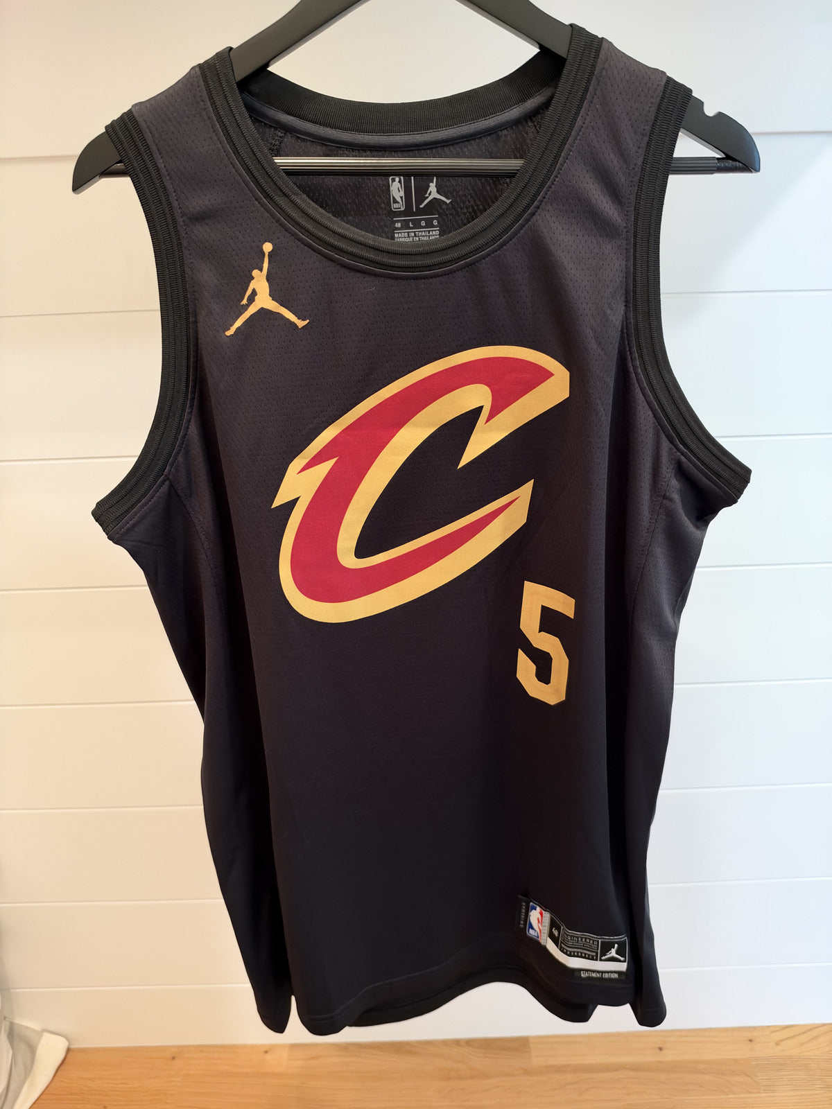 Sam Merrill Signed Cavaliers Jordan Swingman Jersey Black L 48 JSA