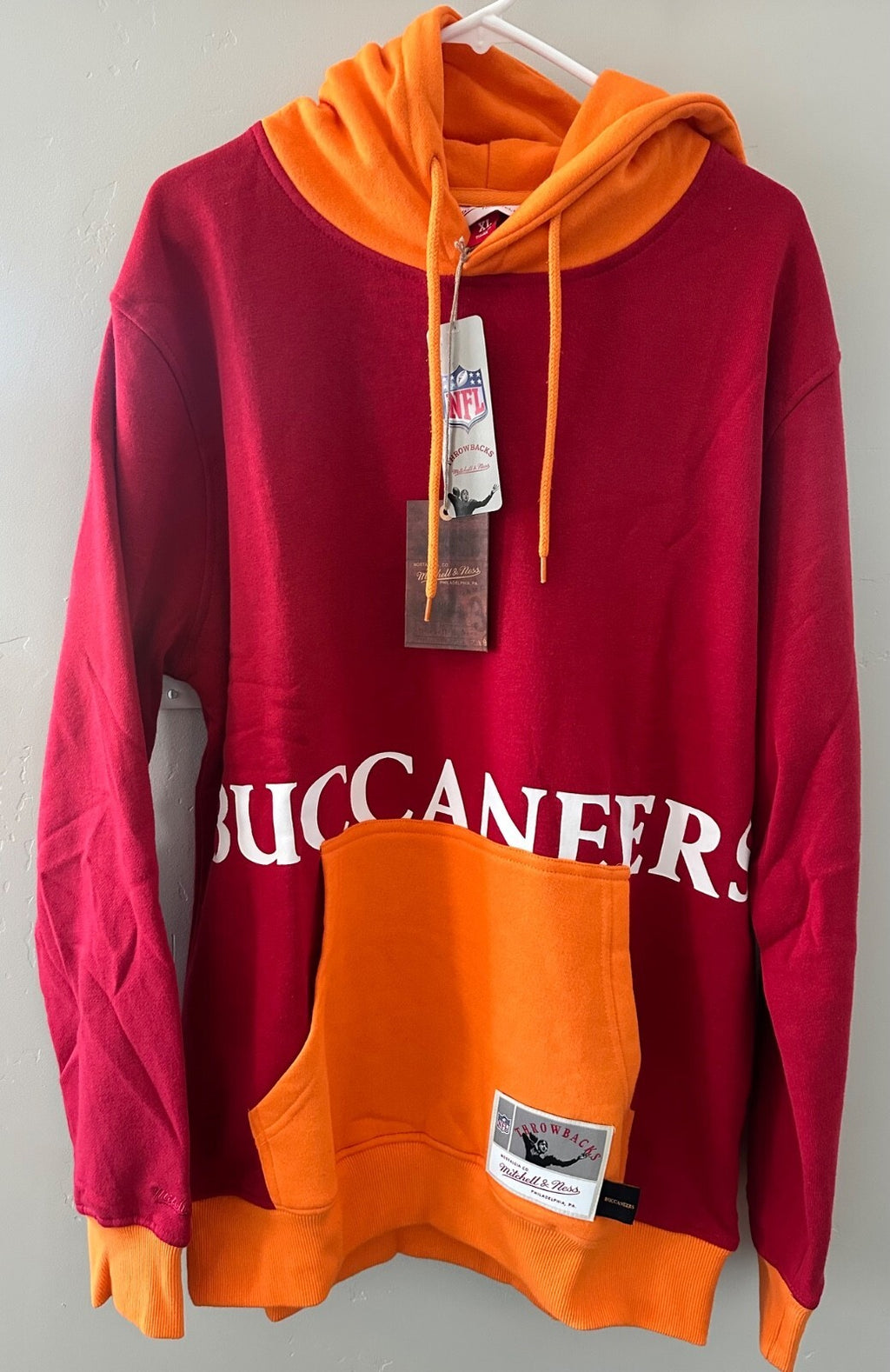 Mitchell & Ness Tampa Bay Buccaneers Throwback Big Face Hoodie XL NWT NFL