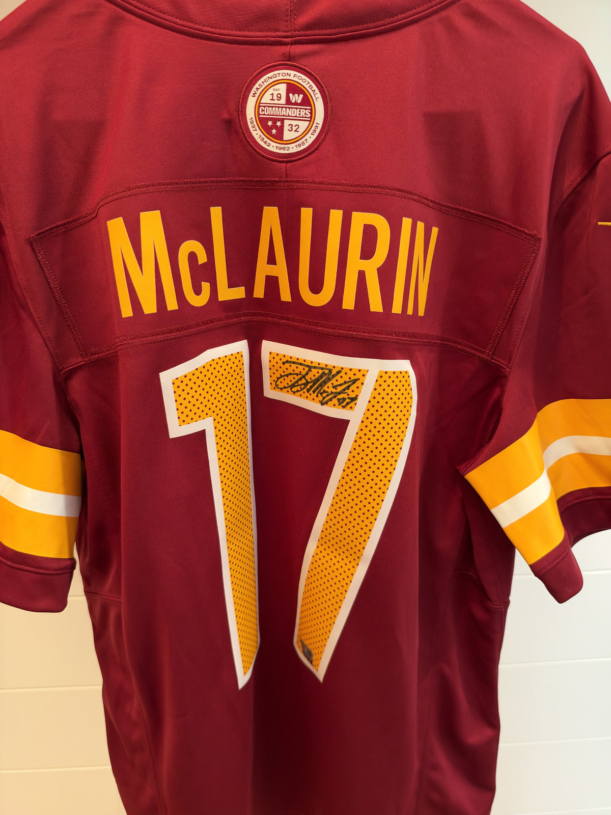 Terry McLaurin Signed Commanders Nike Limited Jersey Burgundy M Fanatics