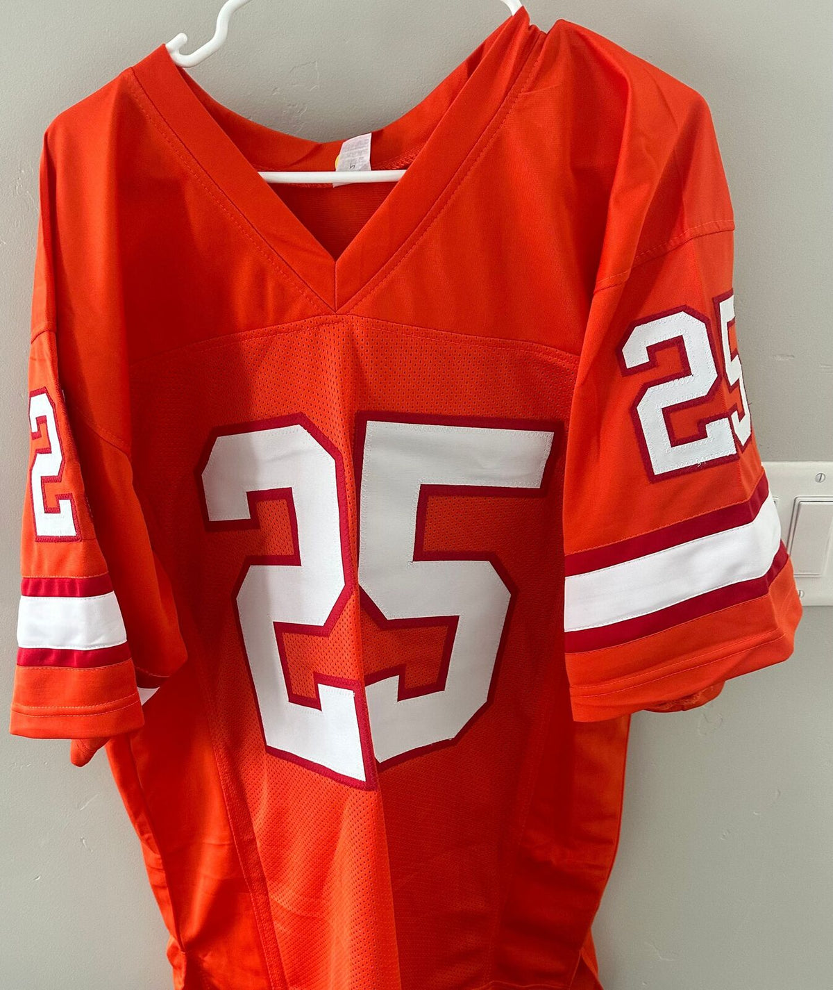 LeSean McCoy Signed Tampa Bay Buccaneers Creamsicle Jersey – Beckett Certified