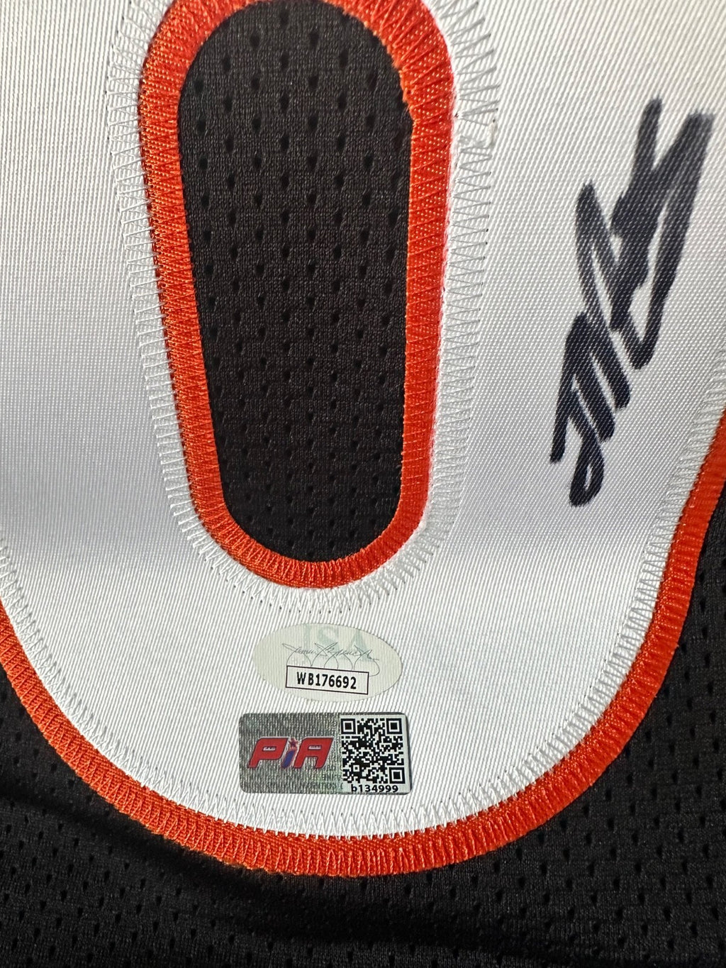 Joe Mixon Signed Cincinnati Bengals #28 Jersey – PIA Witnessed & JSA