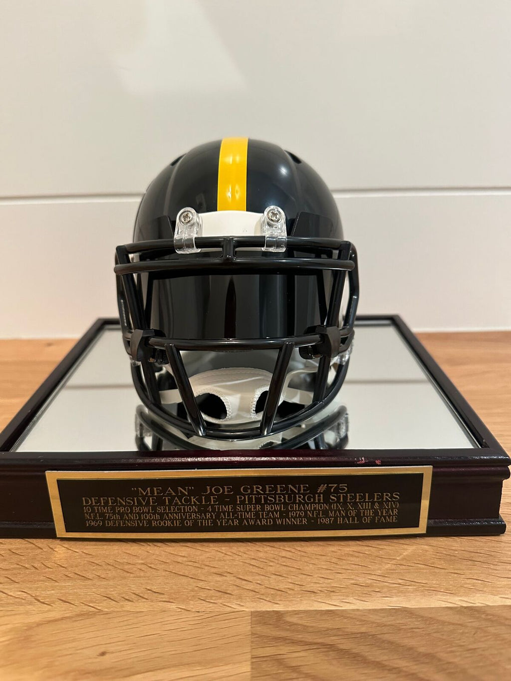 Mean Joe Greene Signed Steelers Riddell Mini Helmet Beckett Witnessed + Display