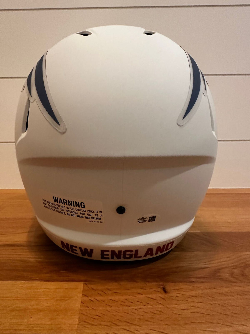 LeGarrette Blount Signed Patriots Lunar Eclipse Full-Size Helmet –